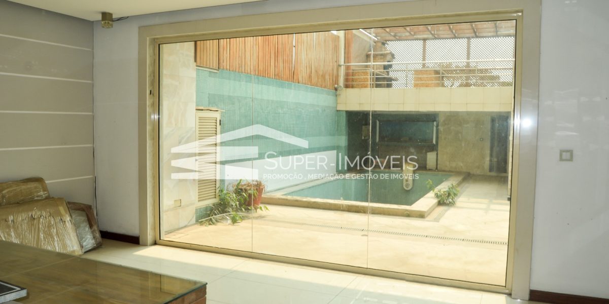 MORADIA T4 - ALVALADE