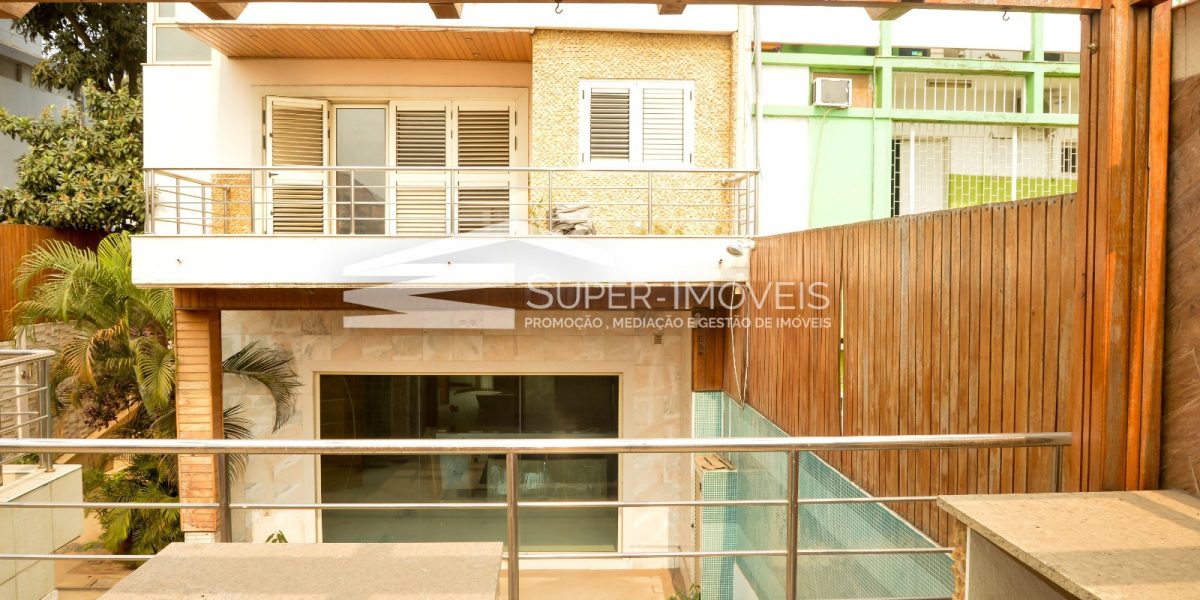 MORADIA T4 - ALVALADE