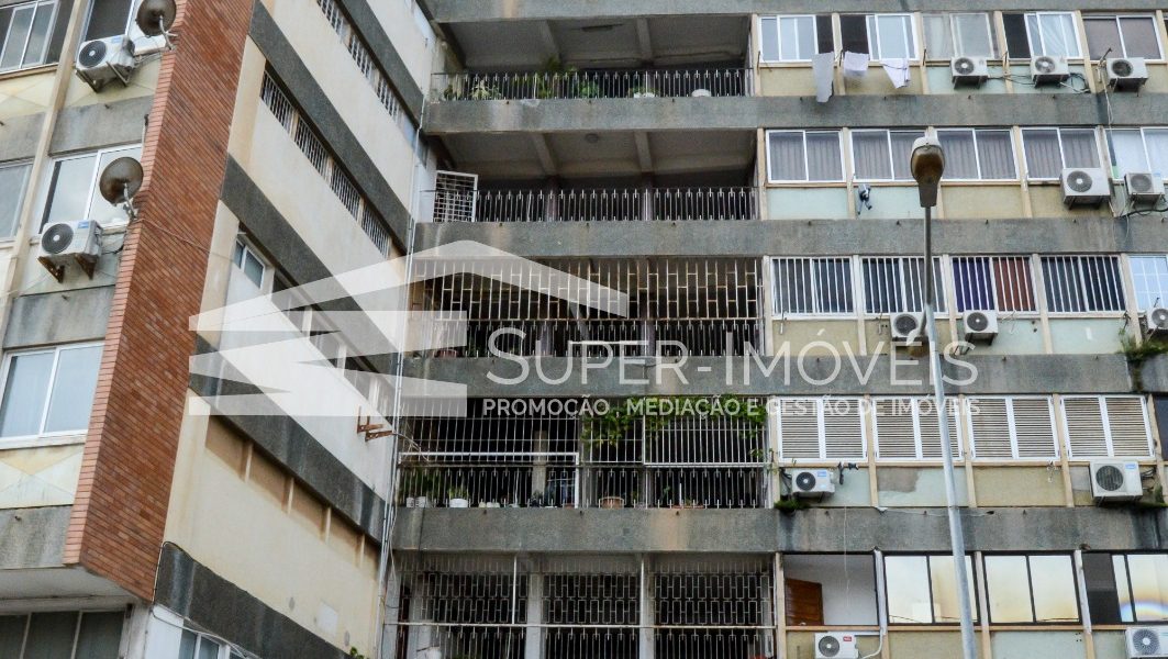 APARTAMENTO T2 CONDOMÍNIO JACARÉ - ALVALADE