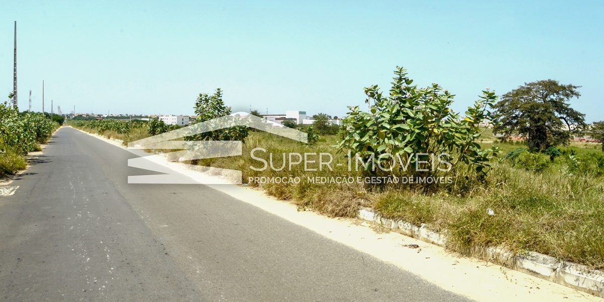 PROJECTO HABITACIONAL COM 81.700 M2 - CAMAMA