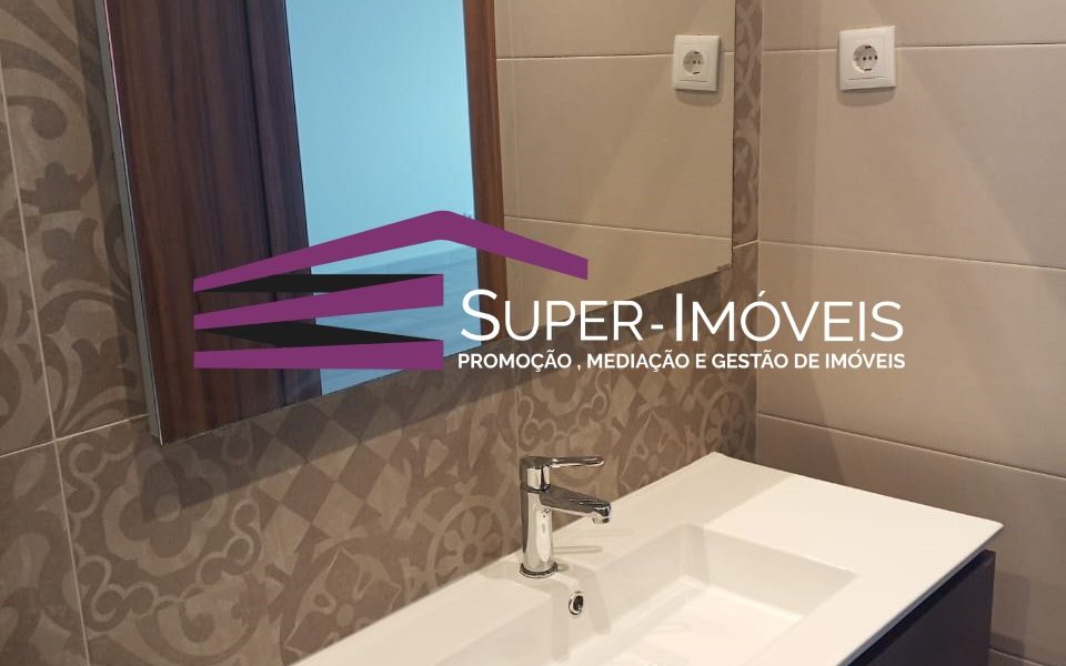 APARTAMENTO T1 - TORRES DA CIDADELA