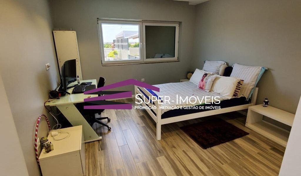 VIVENDA V5 CONDOMÍNIO INFINITY - TALATONA