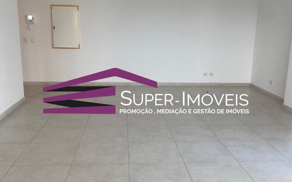 APARTAMENTO T3 - CONDOMÍNIO ROSALINDA