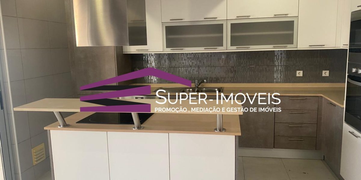 APARTAMENTO T3 - CONDOMÍNIO ROSALINDA